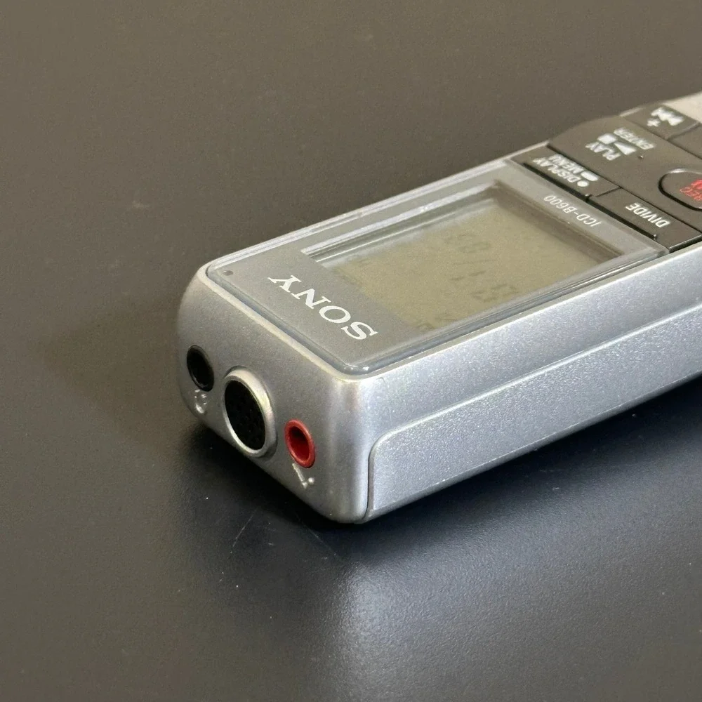 Sony ICD-B600 Digital IC Voice Recorder Silver Handheld Dictation Device